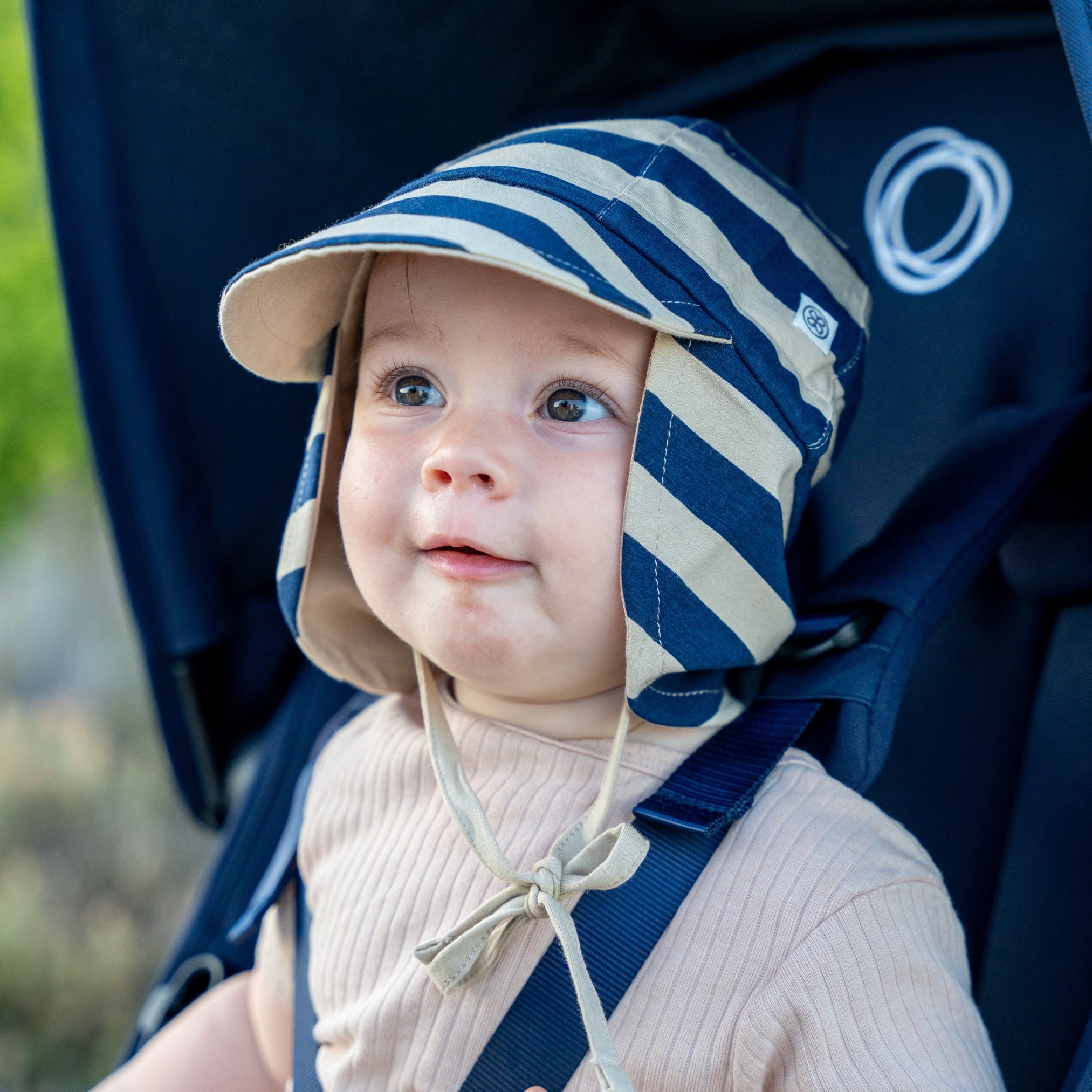 Sonnenhut in Navy Stripe – UPF 50+