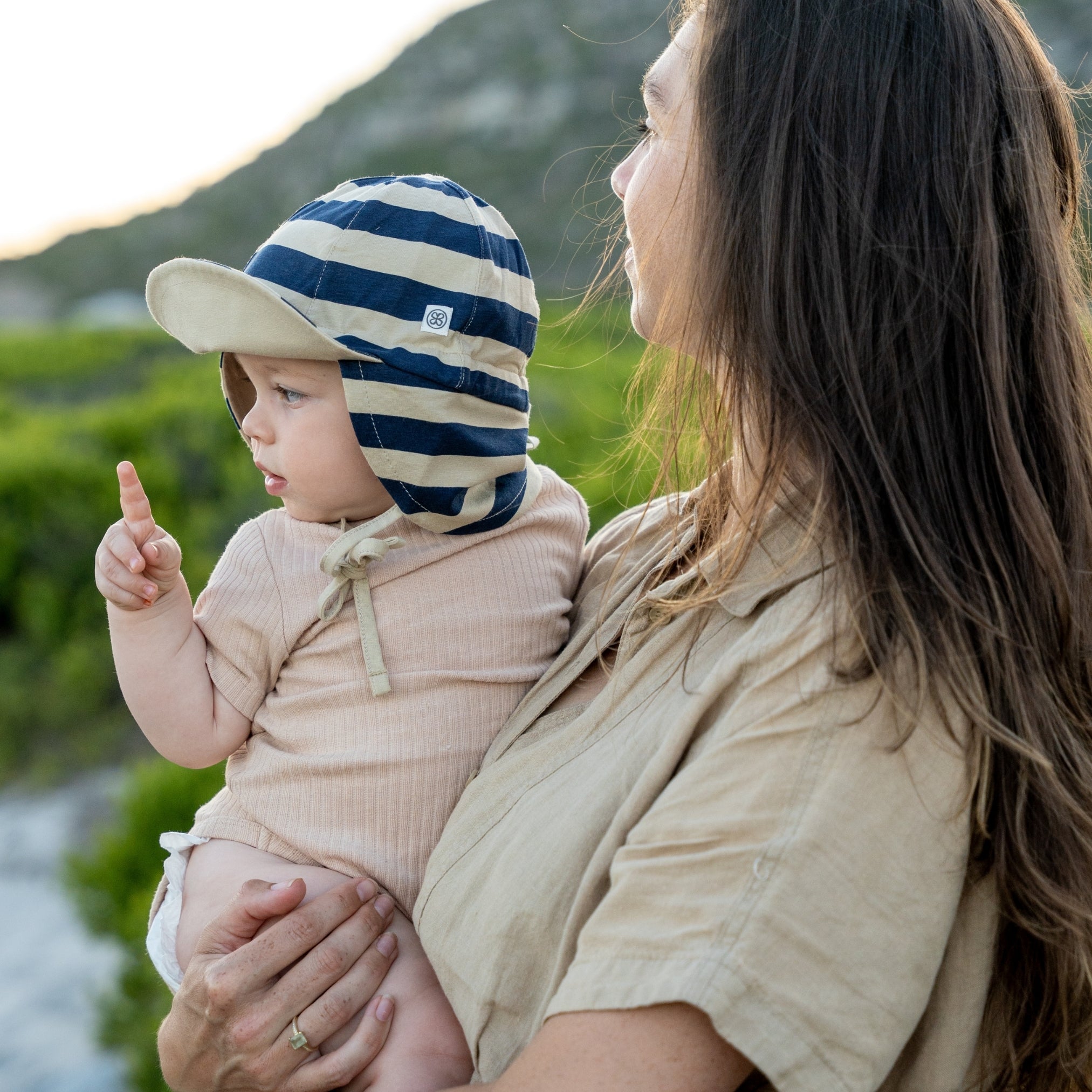 Sonnenhut in Navy Stripe – UPF 50+