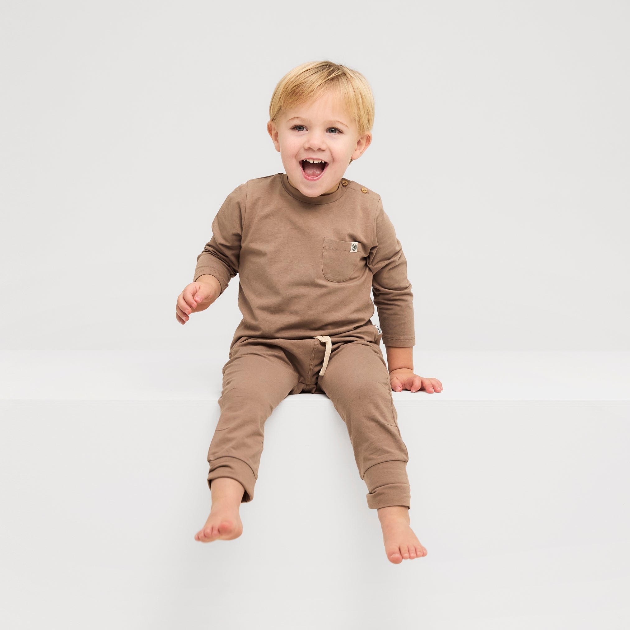 Cloby broekje en shirt - Peanut Brown