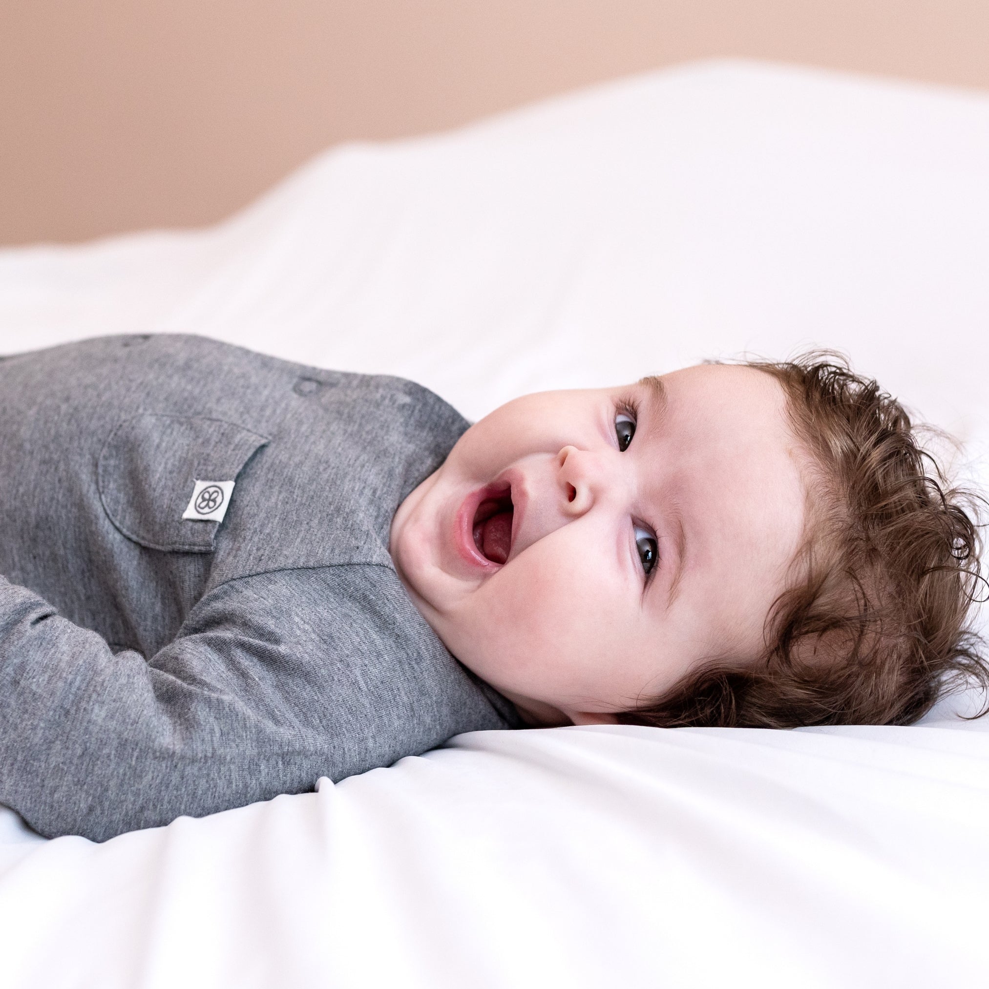 Spielanzug in Stone Grey – UPF 50+