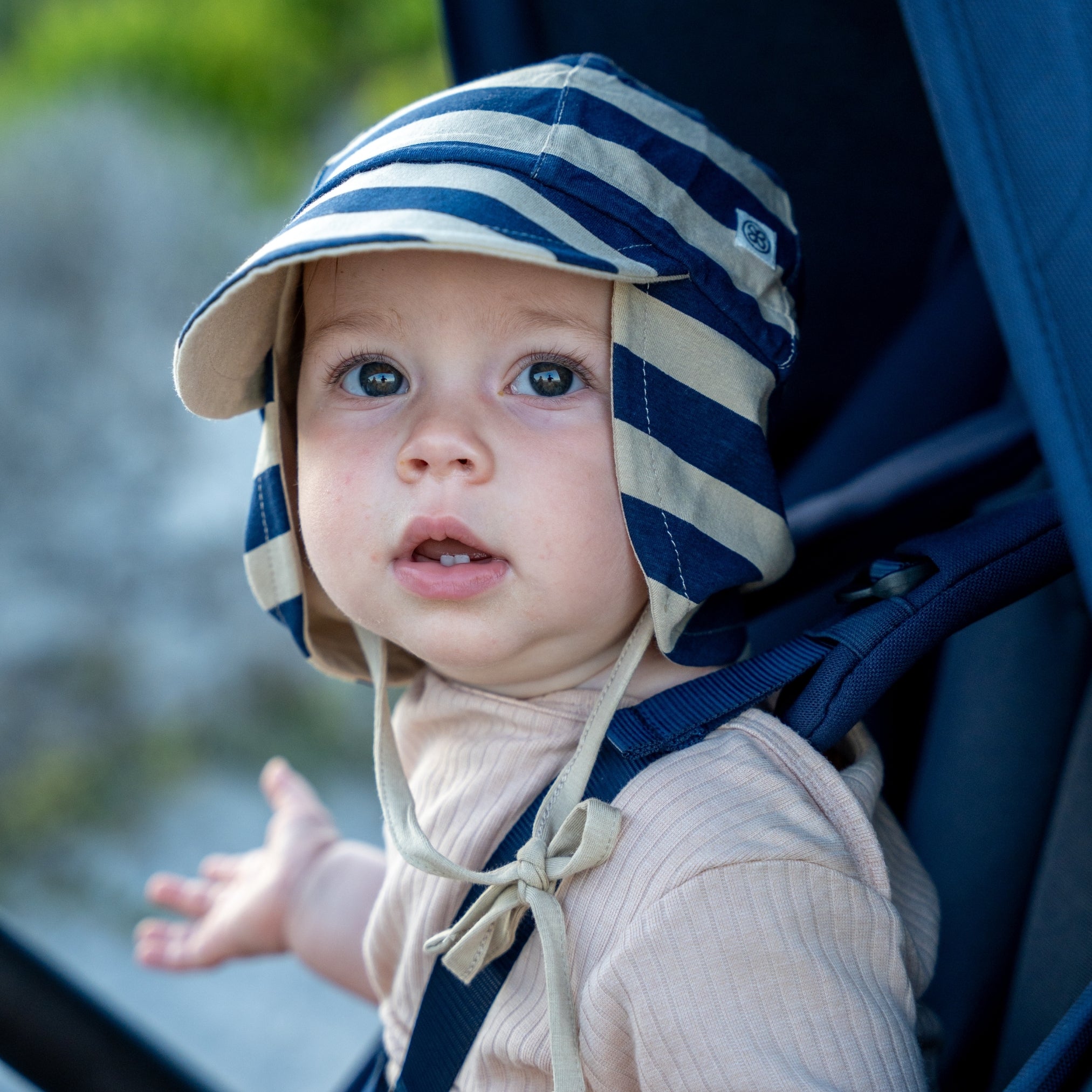 Sonnenhut in Navy Stripe – UPF 50+