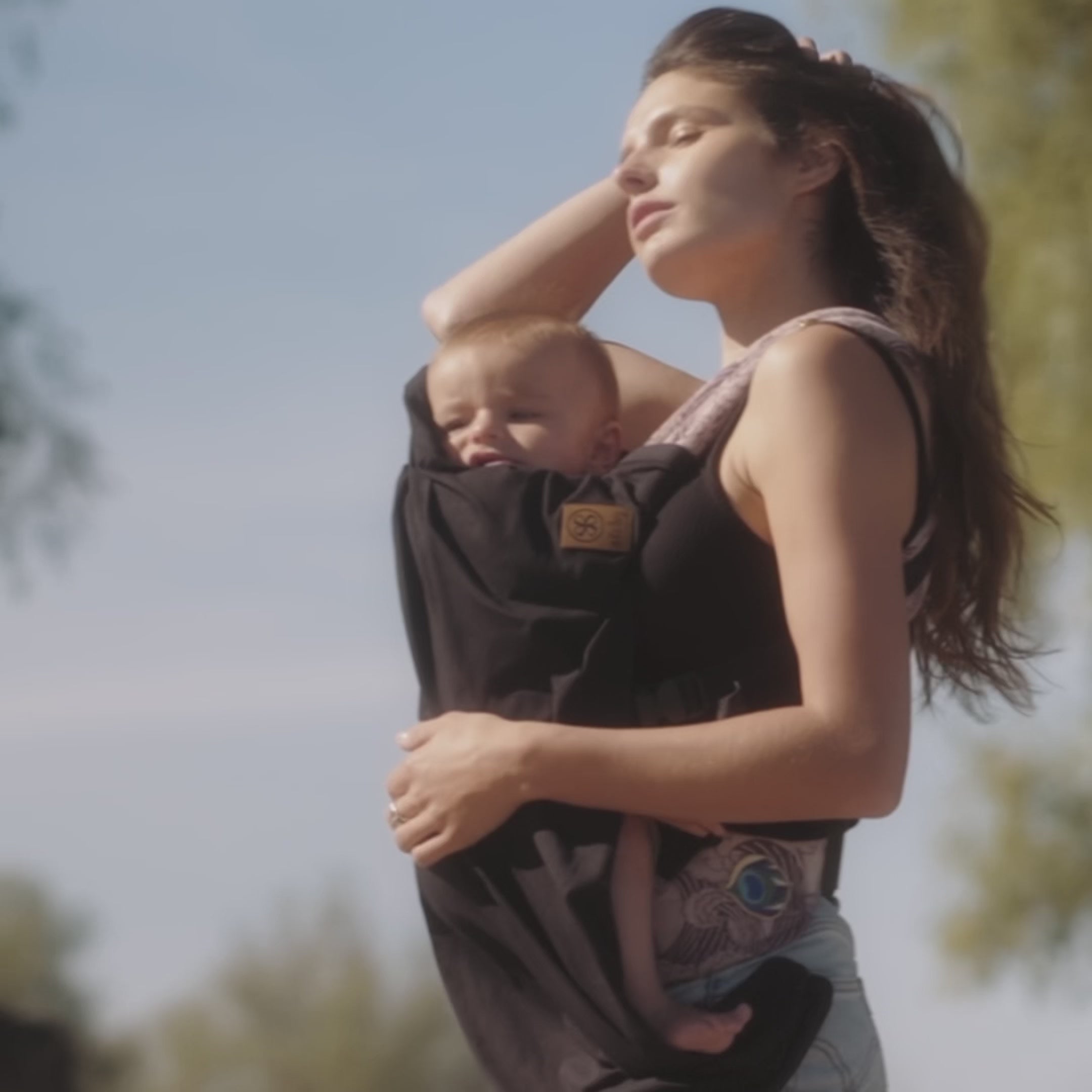 Video laden: UV-Decke in Midnight Black – UPF 50+